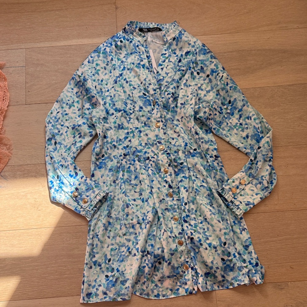 NWT Zara Blue and White Patterned Mini Dress